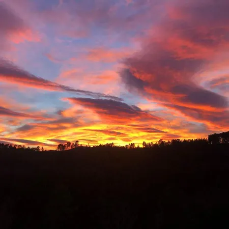 Mas De La Giralde - לינה וארוחת בוקר Payzac (Ardeche)